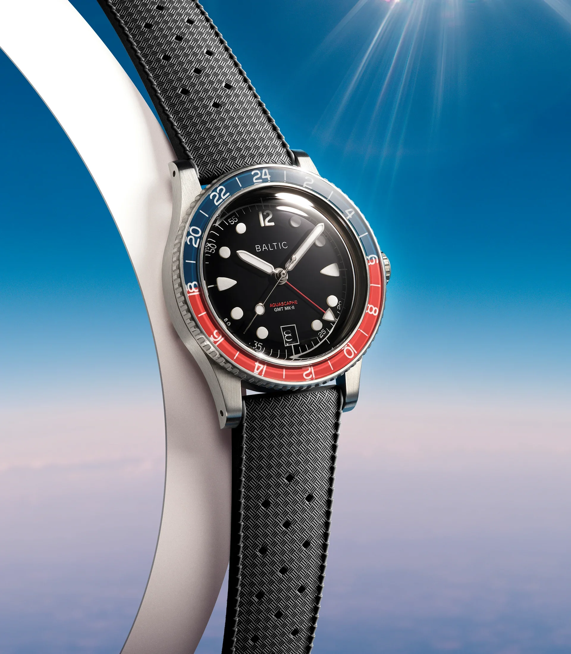 Baltic Aquascaphe GMT Mk II Red am Kautschukband